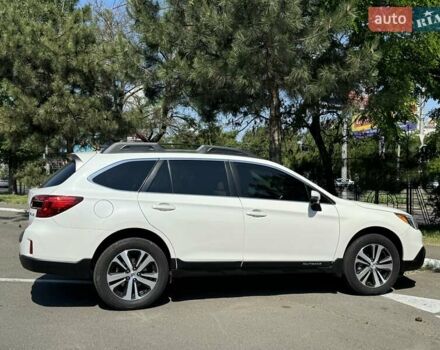 Белый Субару Аутбек, объемом двигателя 2.5 л и пробегом 190 тыс. км за 15999 $, фото 8 на Automoto.ua