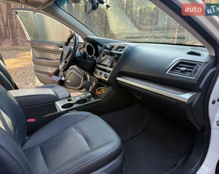 Белый Субару Аутбек, объемом двигателя 2.5 л и пробегом 160 тыс. км за 18300 $, фото 39 на Automoto.ua