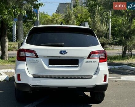 Белый Субару Аутбек, объемом двигателя 2.5 л и пробегом 190 тыс. км за 15999 $, фото 6 на Automoto.ua