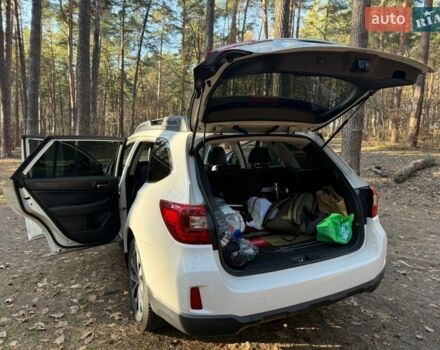 Белый Субару Аутбек, объемом двигателя 2.5 л и пробегом 160 тыс. км за 18300 $, фото 8 на Automoto.ua