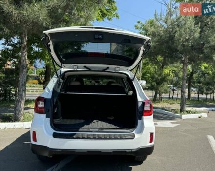 Белый Субару Аутбек, объемом двигателя 2.5 л и пробегом 190 тыс. км за 15999 $, фото 9 на Automoto.ua