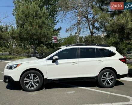 Белый Субару Аутбек, объемом двигателя 2.5 л и пробегом 190 тыс. км за 15999 $, фото 3 на Automoto.ua