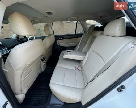 Белый Субару Аутбек, объемом двигателя 2.5 л и пробегом 190 тыс. км за 15999 $, фото 17 на Automoto.ua