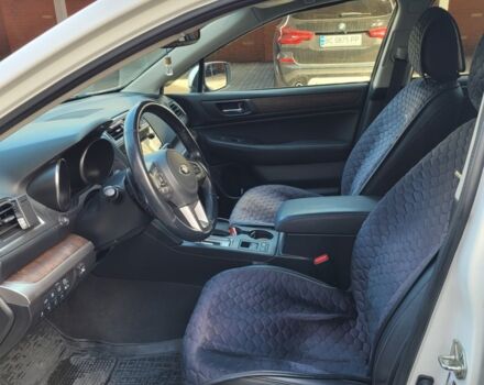 Білий Субару Аутбек, об'ємом двигуна 2.5 л та пробігом 130 тис. км за 15100 $, фото 7 на Automoto.ua