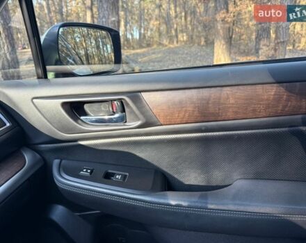 Белый Субару Аутбек, объемом двигателя 2.5 л и пробегом 160 тыс. км за 18300 $, фото 22 на Automoto.ua