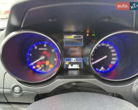 Белый Субару Аутбек, объемом двигателя 2 л и пробегом 263 тыс. км за 15200 $, фото 18 на Automoto.ua