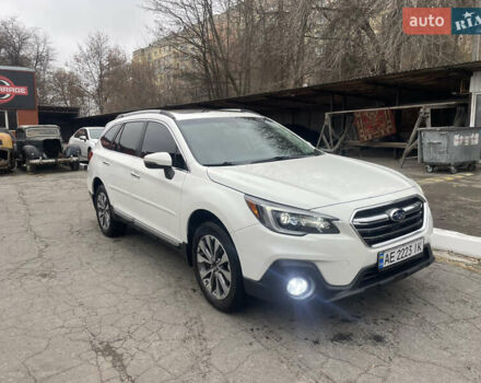 Білий Субару Аутбек, об'ємом двигуна 2.5 л та пробігом 132 тис. км за 18300 $, фото 3 на Automoto.ua