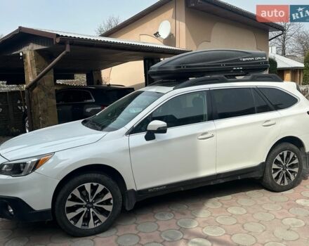 Белый Субару Аутбек, объемом двигателя 2.46 л и пробегом 136 тыс. км за 17200 $, фото 1 на Automoto.ua