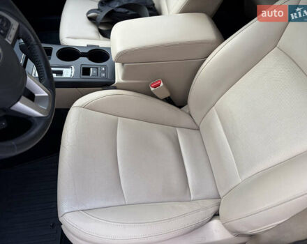 Белый Субару Аутбек, объемом двигателя 2.5 л и пробегом 173 тыс. км за 16900 $, фото 24 на Automoto.ua