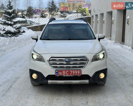 Белый Субару Аутбек, объемом двигателя 2.5 л и пробегом 173 тыс. км за 16900 $, фото 4 на Automoto.ua