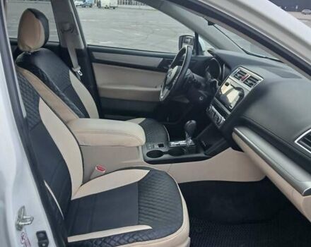 Белый Субару Аутбек, объемом двигателя 2.5 л и пробегом 170 тыс. км за 14999 $, фото 16 на Automoto.ua