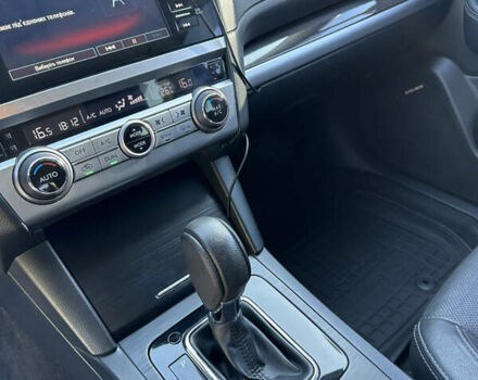 Білий Субару Аутбек, об'ємом двигуна 2.5 л та пробігом 105 тис. км за 21800 $, фото 12 на Automoto.ua