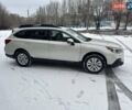 Белый Субару Аутбек, объемом двигателя 2.5 л и пробегом 177 тыс. км за 16500 $, фото 3 на Automoto.ua