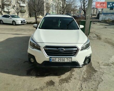 Белый Субару Аутбек, объемом двигателя 2.5 л и пробегом 190 тыс. км за 15000 $, фото 8 на Automoto.ua