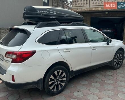 Белый Субару Аутбек, объемом двигателя 2.46 л и пробегом 136 тыс. км за 17200 $, фото 3 на Automoto.ua