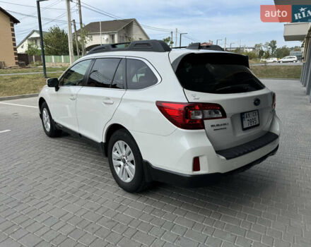 Білий Субару Аутбек, об'ємом двигуна 2.5 л та пробігом 141 тис. км за 16500 $, фото 4 на Automoto.ua