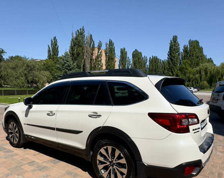 Білий Субару Аутбек, об'ємом двигуна 2.5 л та пробігом 105 тис. км за 20900 $, фото 1 на Automoto.ua