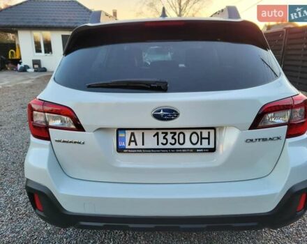 Белый Субару Аутбек, объемом двигателя 2.5 л и пробегом 105 тыс. км за 14999 $, фото 6 на Automoto.ua
