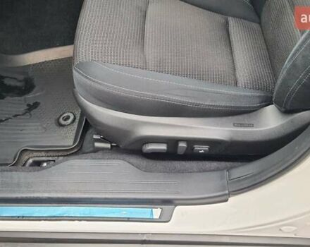 Белый Субару Аутбек, объемом двигателя 2.5 л и пробегом 199 тыс. км за 19450 $, фото 13 на Automoto.ua