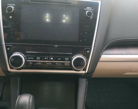 Белый Субару Аутбек, объемом двигателя 2.5 л и пробегом 130 тыс. км за 18950 $, фото 16 на Automoto.ua