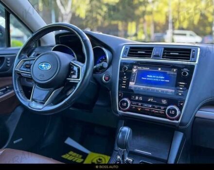 Білий Субару Аутбек, об'ємом двигуна 2.5 л та пробігом 134 тис. км за 19999 $, фото 13 на Automoto.ua