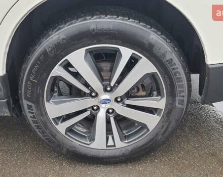 Белый Субару Аутбек, объемом двигателя 2.5 л и пробегом 199 тыс. км за 19450 $, фото 20 на Automoto.ua