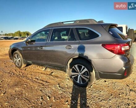 Белый Субару Аутбек, объемом двигателя 3.63 л и пробегом 59 тыс. км за 3000 $, фото 1 на Automoto.ua