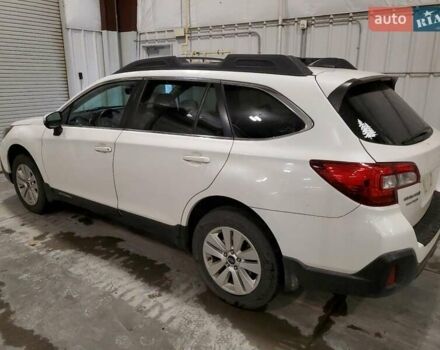 Білий Субару Аутбек, об'ємом двигуна 2.5 л та пробігом 128 тис. км за 2800 $, фото 1 на Automoto.ua