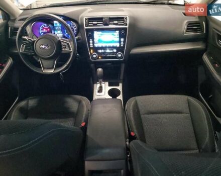 Білий Субару Аутбек, об'ємом двигуна 2.5 л та пробігом 128 тис. км за 2800 $, фото 7 на Automoto.ua