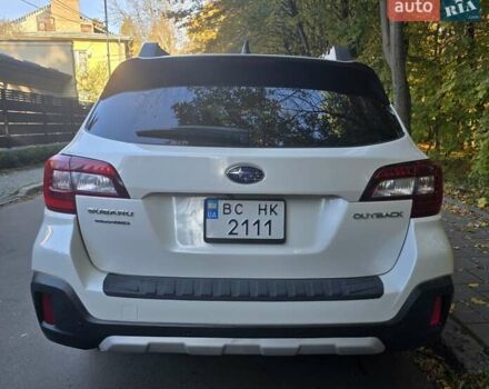 Белый Субару Аутбек, объемом двигателя 2.5 л и пробегом 116 тыс. км за 18900 $, фото 3 на Automoto.ua