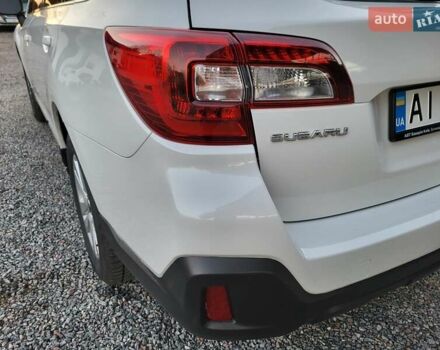 Белый Субару Аутбек, объемом двигателя 2.5 л и пробегом 105 тыс. км за 14999 $, фото 30 на Automoto.ua