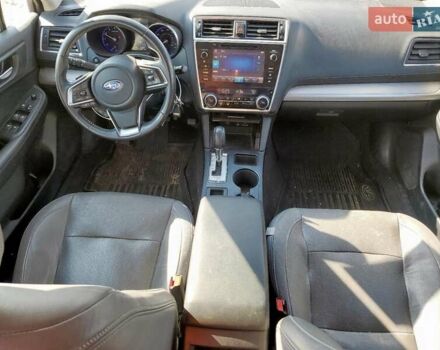 Субару Аутбек 2018 у Чернівцях на Automoto.ua Білий Субару Аутбек, об'ємом двигуна 2.5 л та пробігом 125 тис. км за 6100 $, фото 6 на Automoto.ua