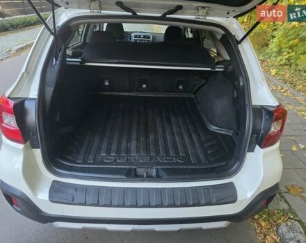 Белый Субару Аутбек, объемом двигателя 2.5 л и пробегом 116 тыс. км за 18900 $, фото 16 на Automoto.ua