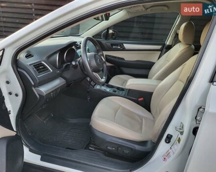 Белый Субару Аутбек, объемом двигателя 2.5 л и пробегом 105 тыс. км за 14999 $, фото 13 на Automoto.ua