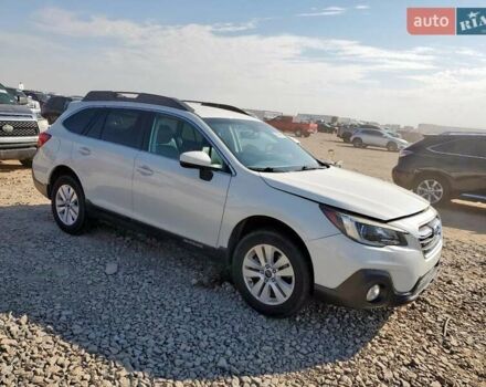 Субару Аутбек 2018 у Чернівцях на Automoto.ua Білий Субару Аутбек, об'ємом двигуна 2.5 л та пробігом 125 тис. км за 6100 $, фото 1 на Automoto.ua
