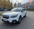 Белый Субару Аутбек, объемом двигателя 2.46 л и пробегом 110 тыс. км за 17300 $, фото 4 на Automoto.ua