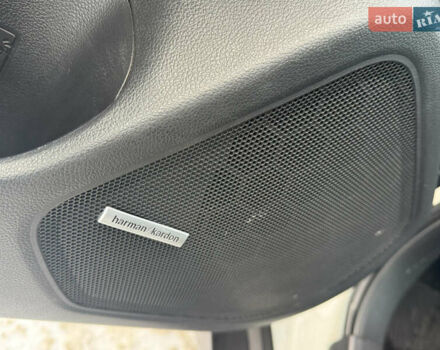 Білий Субару Аутбек, об'ємом двигуна 2.5 л та пробігом 92 тис. км за 22500 $, фото 25 на Automoto.ua