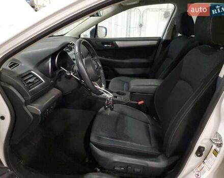 Білий Субару Аутбек, об'ємом двигуна 2.5 л та пробігом 128 тис. км за 2800 $, фото 6 на Automoto.ua