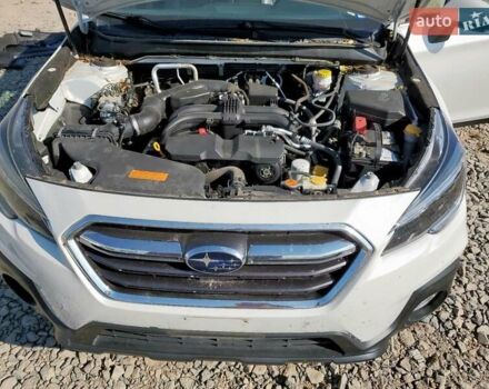 Субару Аутбек 2018 у Чернівцях на Automoto.ua Білий Субару Аутбек, об'ємом двигуна 2.5 л та пробігом 125 тис. км за 6100 $, фото 11 на Automoto.ua