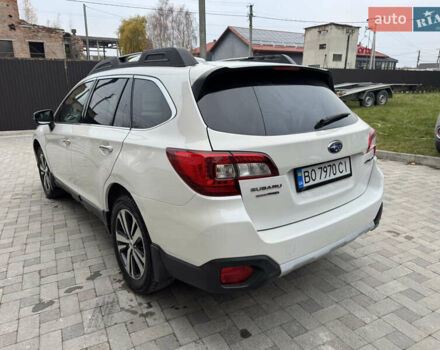 Белый Субару Аутбек, объемом двигателя 2.5 л и пробегом 60 тыс. км за 19800 $, фото 9 на Automoto.ua