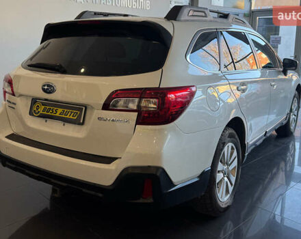 Білий Субару Аутбек, об'ємом двигуна 2.5 л та пробігом 76 тис. км за 18200 $, фото 6 на Automoto.ua