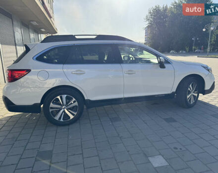 Белый Субару Аутбек, объемом двигателя 2.5 л и пробегом 122 тыс. км за 20800 $, фото 12 на Automoto.ua