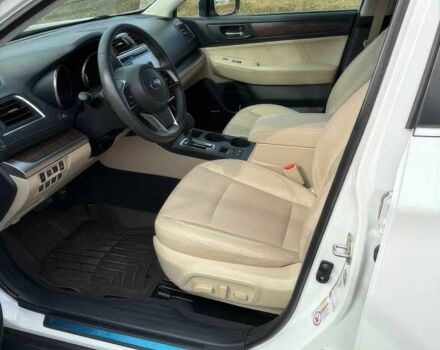 Белый Субару Аутбек, объемом двигателя 2.5 л и пробегом 45 тыс. км за 15000 $, фото 8 на Automoto.ua