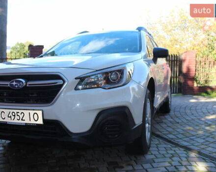 Белый Субару Аутбек, объемом двигателя 2.5 л и пробегом 73 тыс. км за 22222 $, фото 5 на Automoto.ua