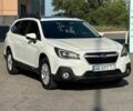 Белый Субару Аутбек, объемом двигателя 2.5 л и пробегом 123 тыс. км за 15900 $, фото 1 на Automoto.ua