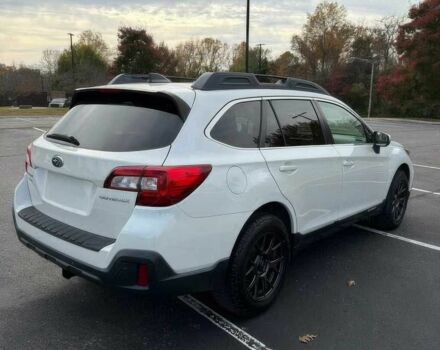 Белый Субару Аутбек, объемом двигателя 2.5 л и пробегом 45 тыс. км за 15000 $, фото 6 на Automoto.ua