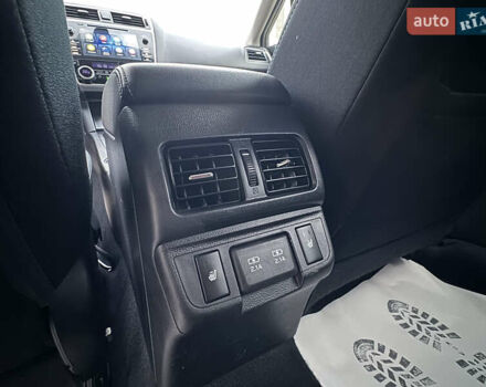 Белый Субару Аутбек, объемом двигателя 2.5 л и пробегом 60 тыс. км за 19800 $, фото 25 на Automoto.ua