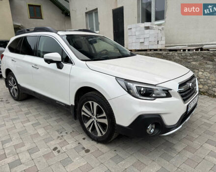 Белый Субару Аутбек, объемом двигателя 2.5 л и пробегом 60 тыс. км за 19800 $, фото 3 на Automoto.ua