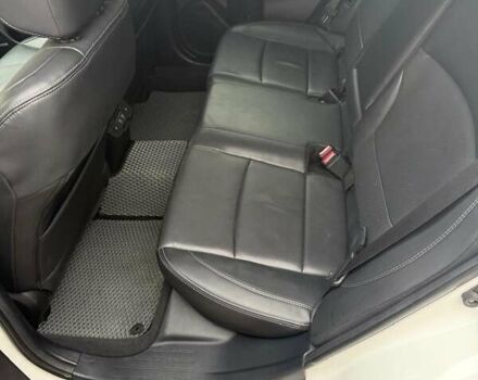 Белый Субару Аутбек, объемом двигателя 2.5 л и пробегом 65 тыс. км за 24000 $, фото 7 на Automoto.ua