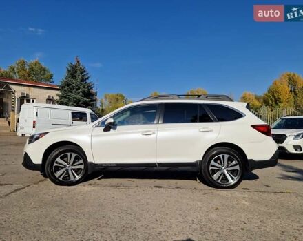Субару Аутбек 2019 в Днепре (Днепропетровске) на Automoto.ua Белый Субару Аутбек, объемом двигателя 3.6 л и пробегом 62 тыс. км за 19000 $, фото 6 на Automoto.ua